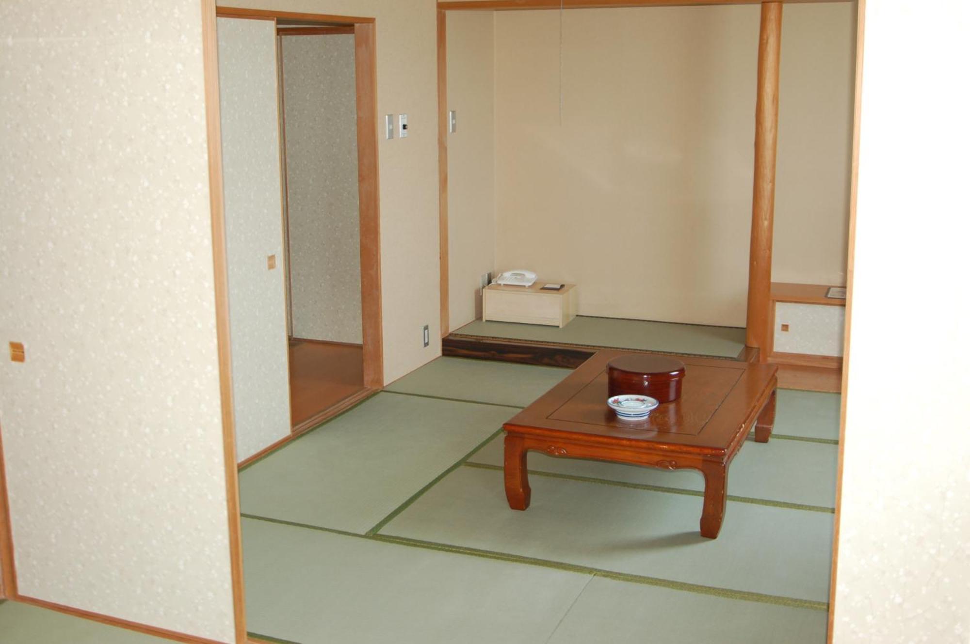 Shizunai Eclipse Hotel Shinhidaka Стая снимка